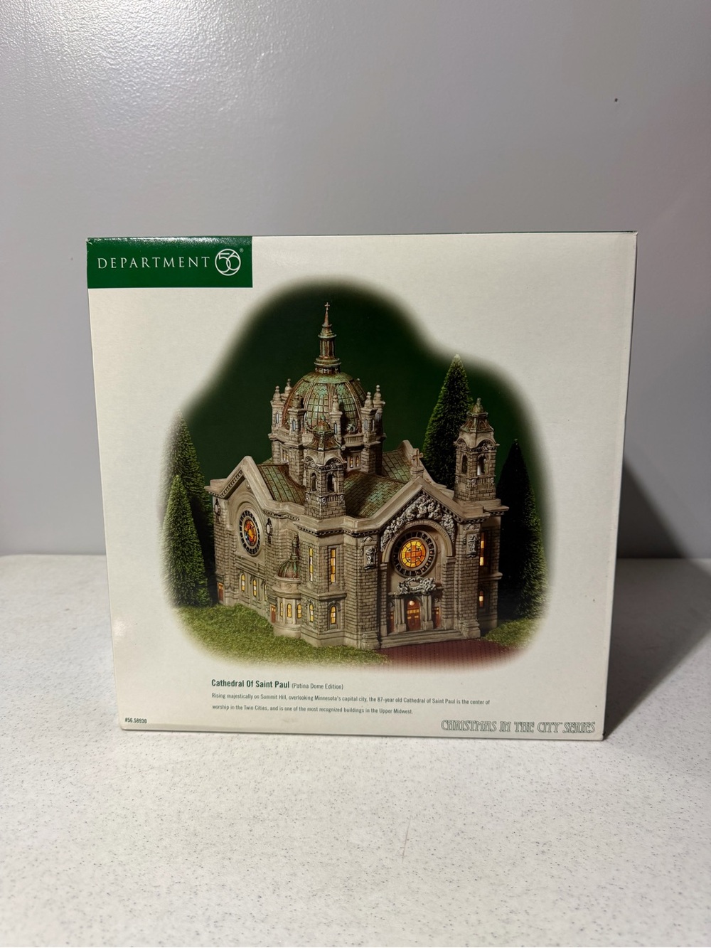NEW DEPT 56 HISTORICAL LANDMARK SERIES CATHEDRAL OF SAINT PAUL WITH COPPER ROOF